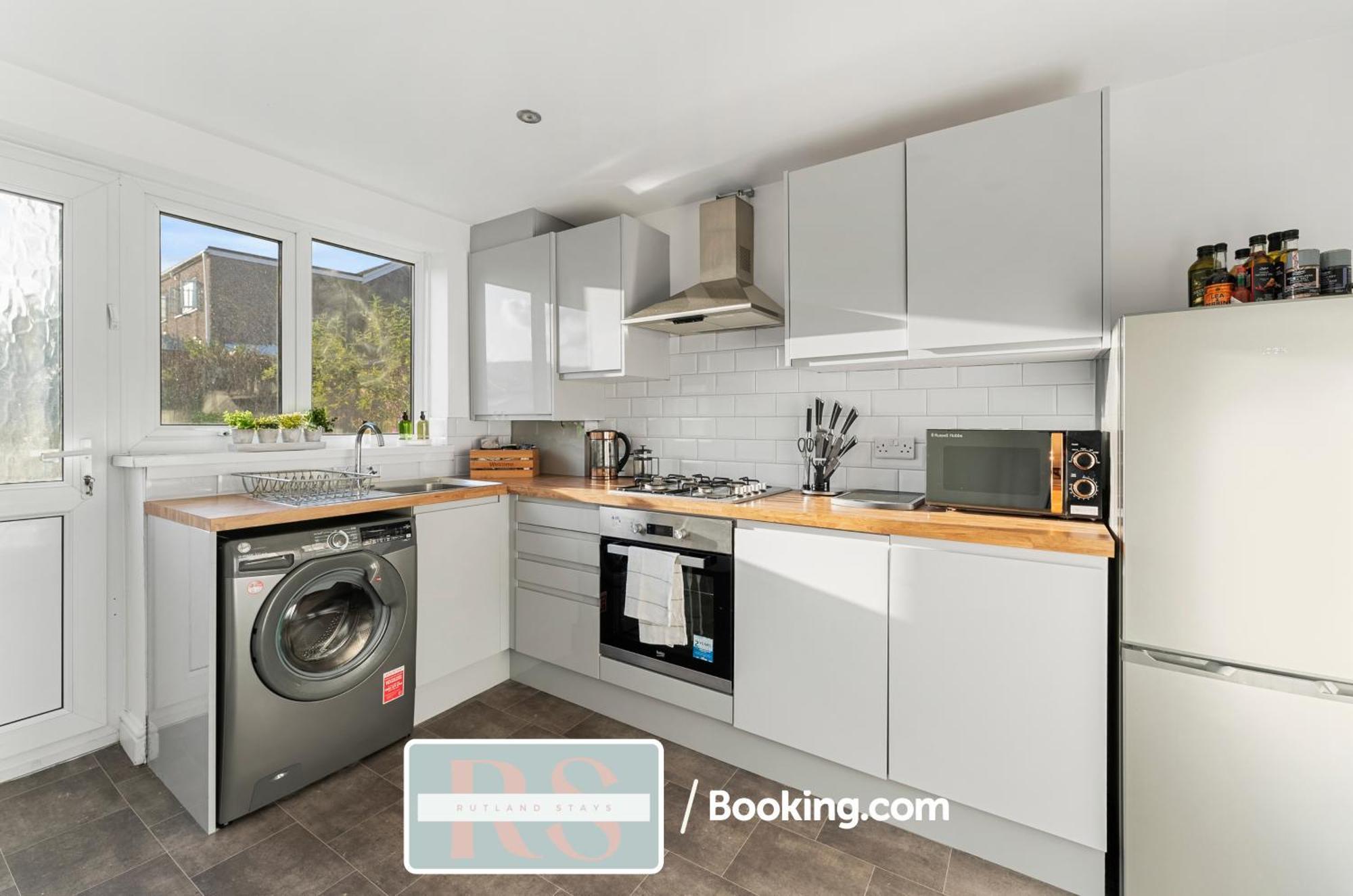 Contractors Accommodation South Wales By Rutland Stays Short Lets & Serviced Accommodation Pentre Treorky Eksteriør bilde